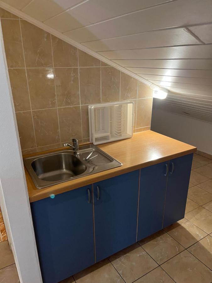 Apartments Hanka Njivice Eksteriør bilde