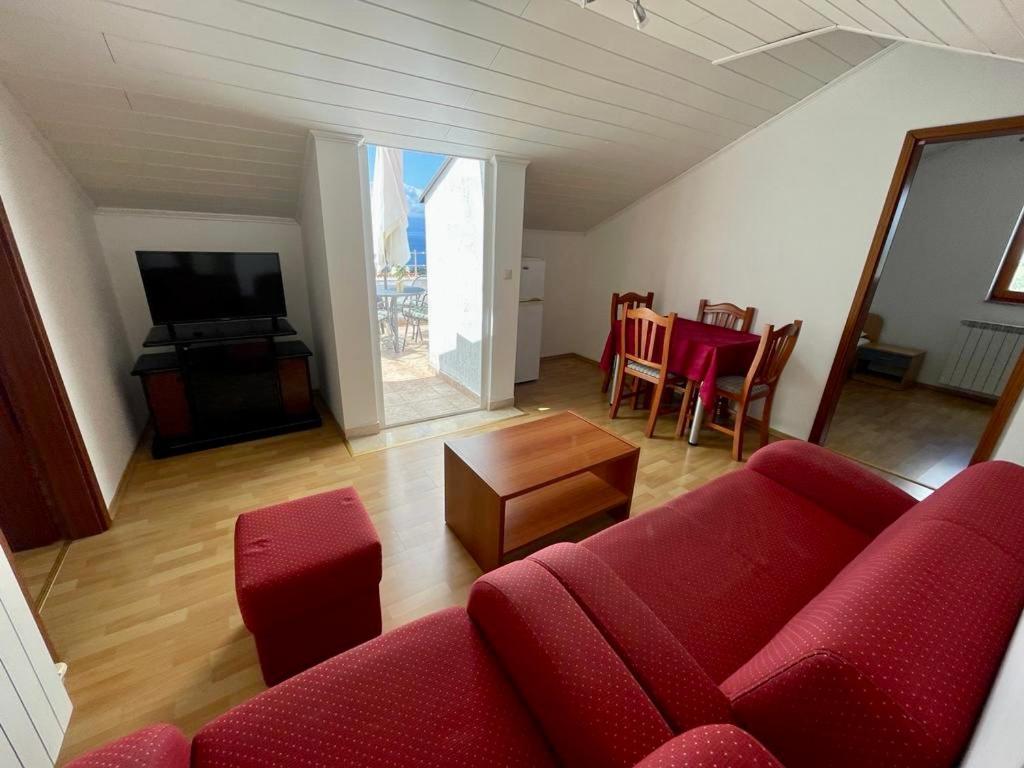 Apartments Hanka Njivice Eksteriør bilde